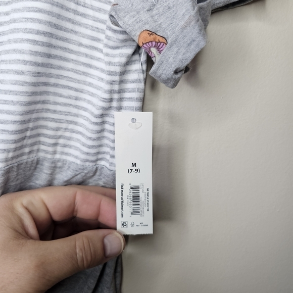 No Boundaries Tied Waist Mushroom Graphic Tee Size  Medium (7-9) - Picture 8 of 8